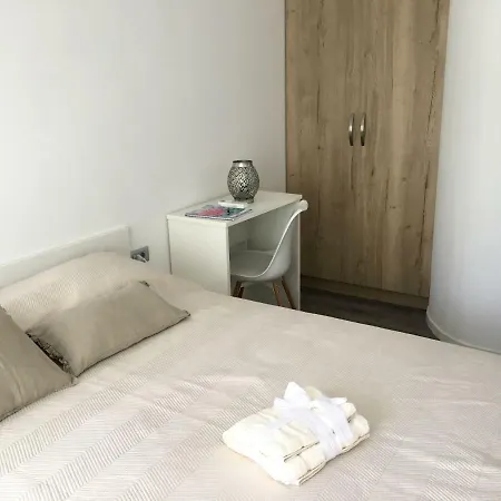 Central Beach Apartment Апартаменти Спліт