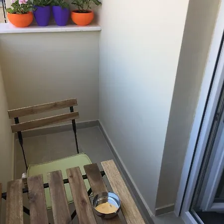 Central Beach Apartment *